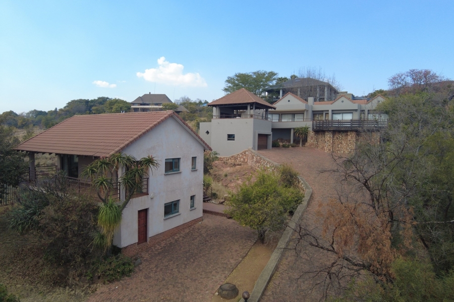7 Bedroom Property for Sale in Meerhof North West